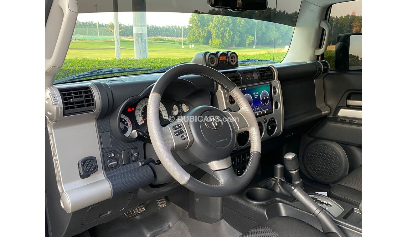 Toyota FJ Cruiser Toyota FG CRUISER  2009 GCC FULL OPTION ORIGINAL PAINT NO ACCIDENT