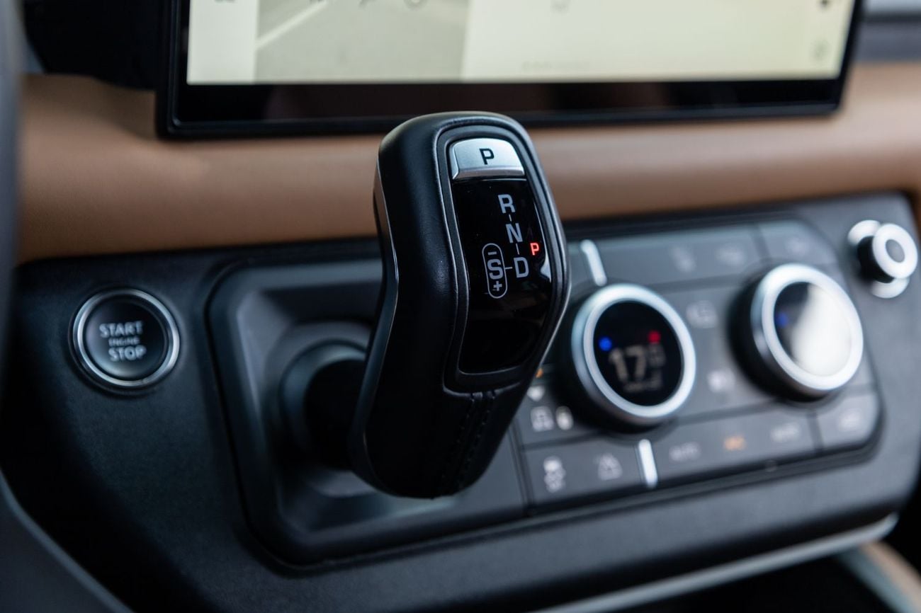 لاند روفر ديفندر P400 110 HSE 3.0L (5 Seater)