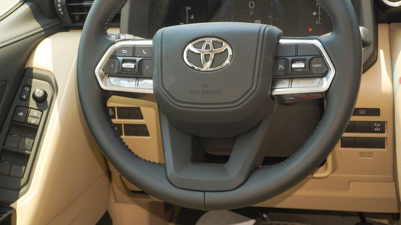 Toyota Land Cruiser GXR 3.5L V6 TWIN TURBO