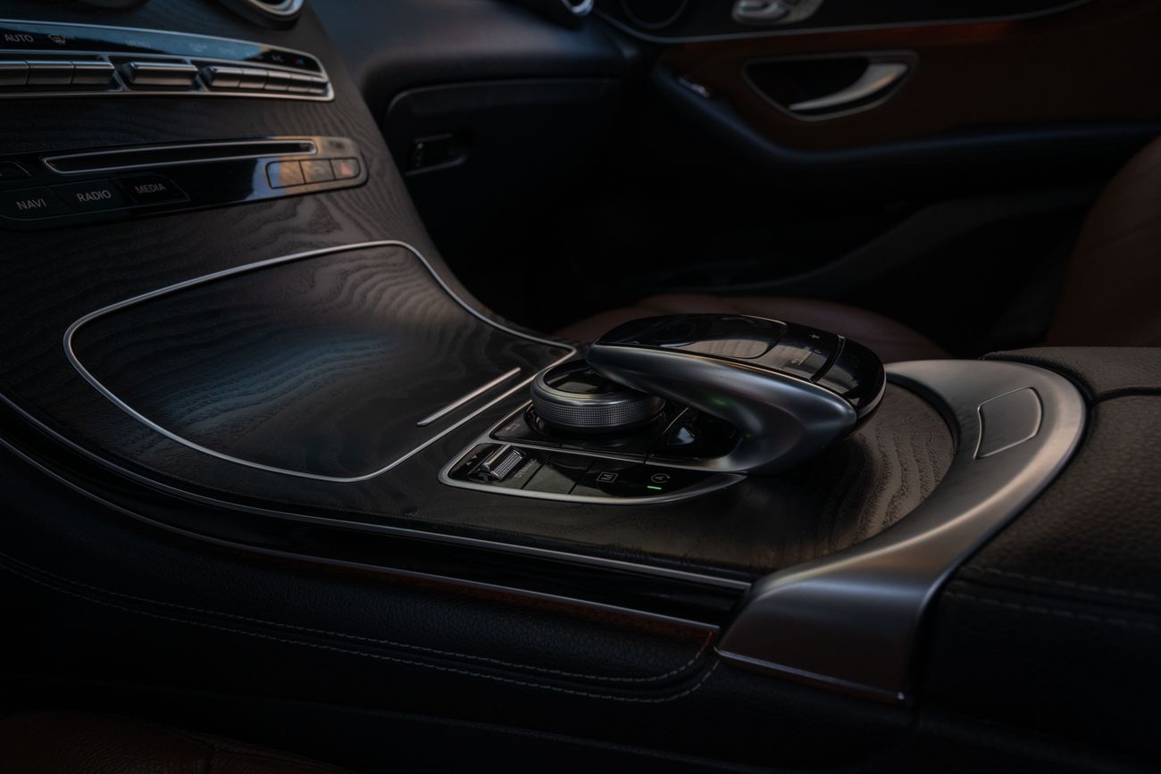 Mercedes-Benz GLC 250 AMG Line | 2,877 P.M  | 0% Downpayment | Excellent Condition!