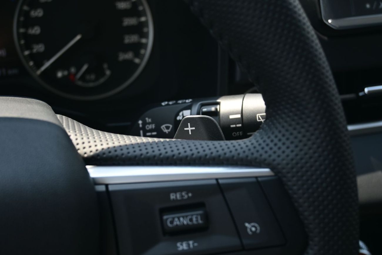 Mitsubishi Outlander Mitsubishi Outlander Hi-Line 2.5L Petrol 4WD, Model 2025, Color Silver