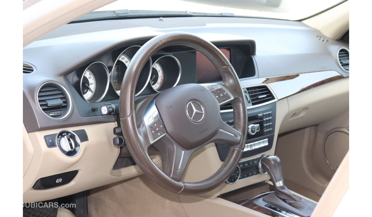 مرسيدس بنز C 300 = LAST CALL OFFER = FREE REGISTRATION = WARRANTY =