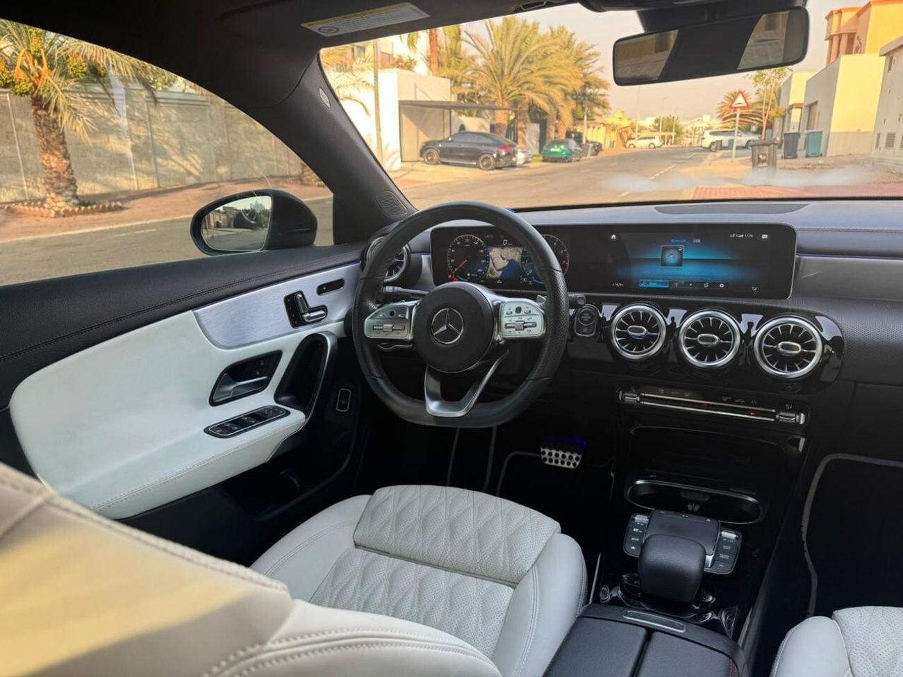 Mercedes-Benz CLA 250 Premium + 2.0L