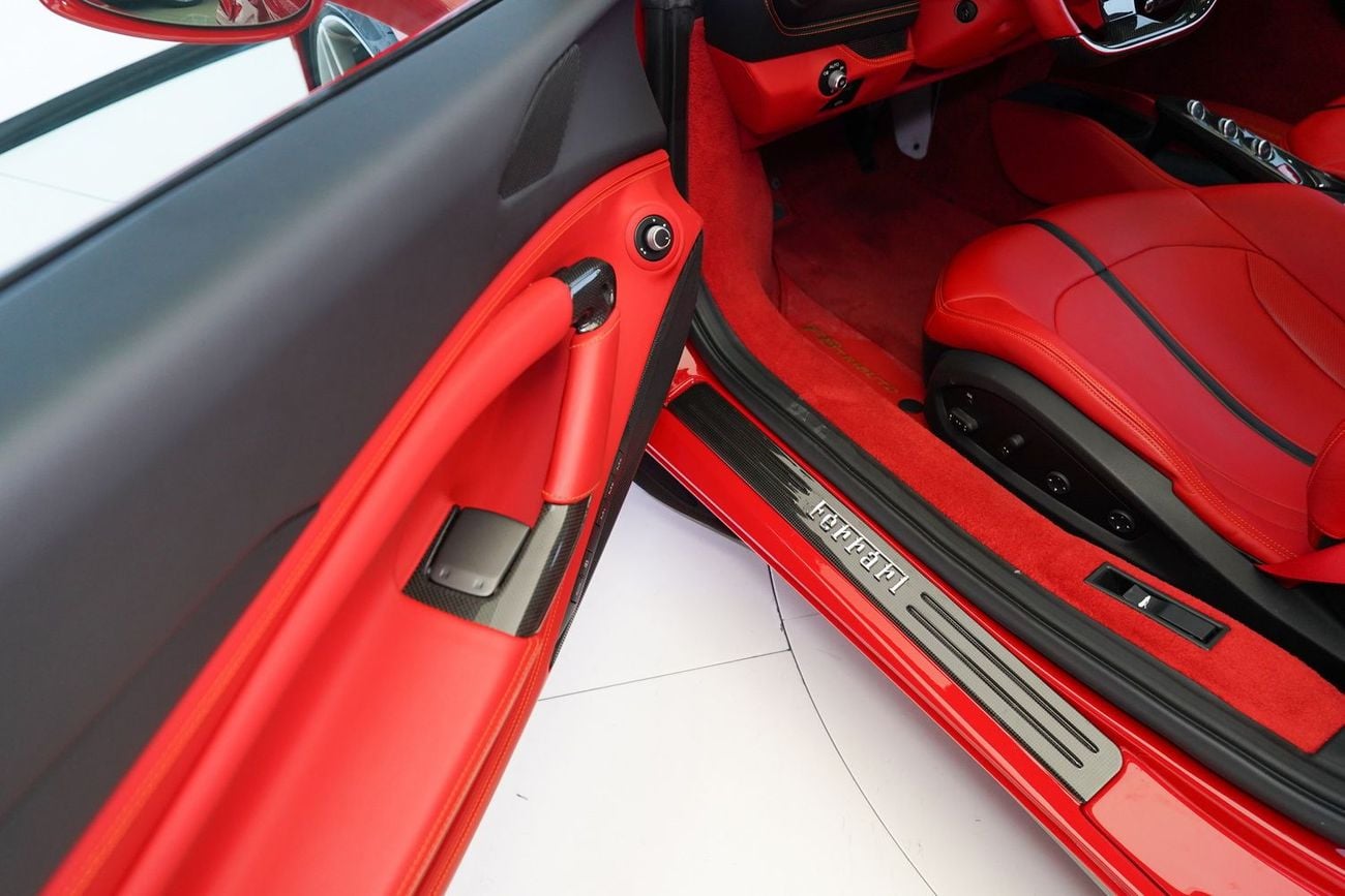 فيراري F8 تريبوتو 3.9T V8