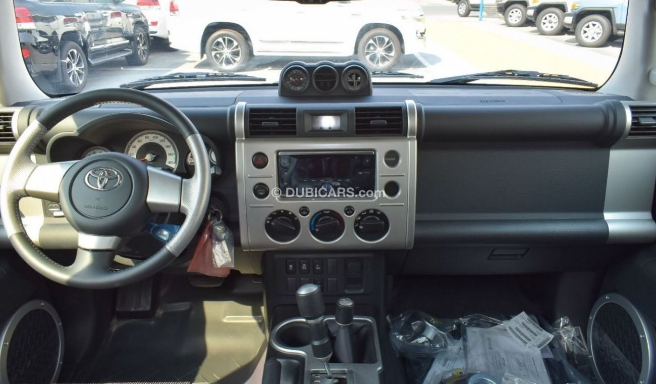 Toyota FJ Cruiser TOYOTA FJ CRUISER 4.0L V6 2023