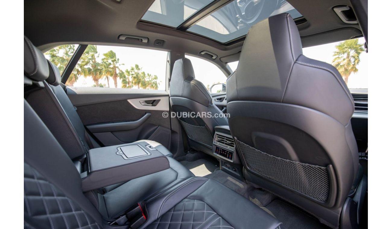 Audi Q8 55 TFSI quattro S-Line Sports & Black Gloss package Audi Q8 55 TFSI ABT  S Line Quattro Sport Panora