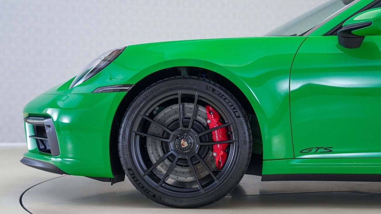 بورش 911 Targa 4GTS 3.0L (475 HP)