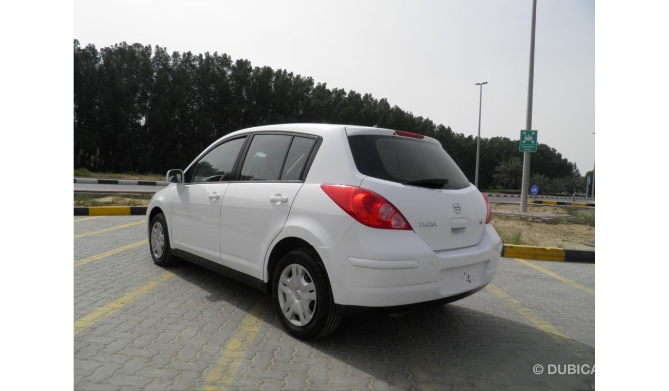 Nissan Tiida Nissan tiida 1.8 2013 Ref#111