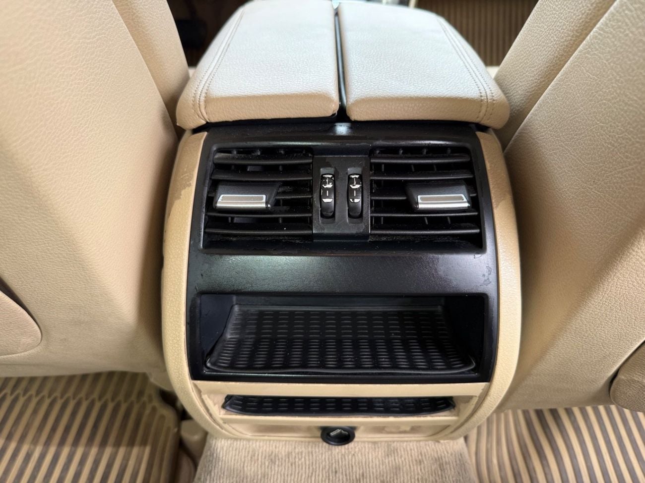 بي أم دبليو 520i Low 2.0L