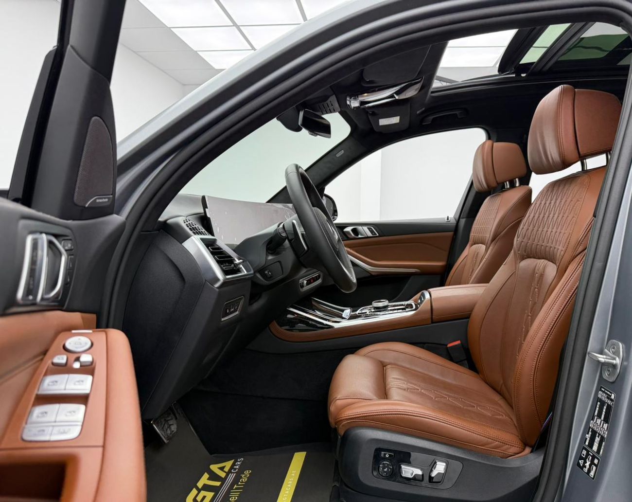 BMW X7 2025 BMW X7 xDrive40i M-Sport, 2030 BMW Warranty + Service Pack, Low Km, 7 Seater, Fully Loaded, GCC