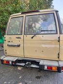 تويوتا لاند كروزر 70 TOYOTA LAND CRUISER LC76 4.0L AT FULL OPTION