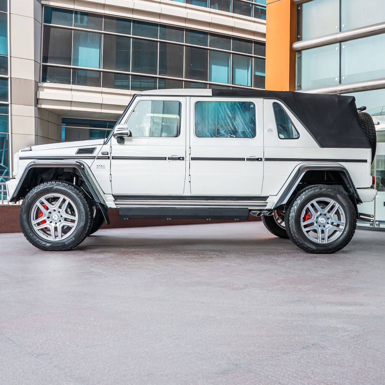 مرسيدس مايباخ G 650 LANDAULET