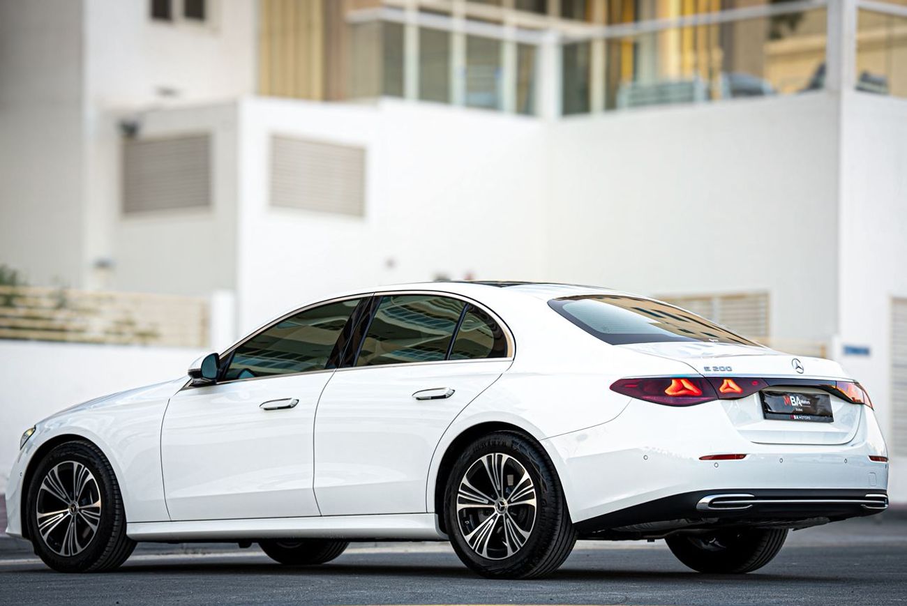 مرسيدس بنز E200 2.0L
