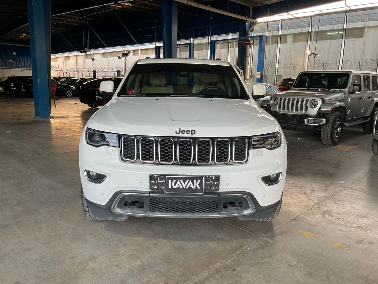Jeep Grand Cherokee Limited | upto AED 20,000 Ramadan Discount | Guaranteed Warranty | 0 Down Payment