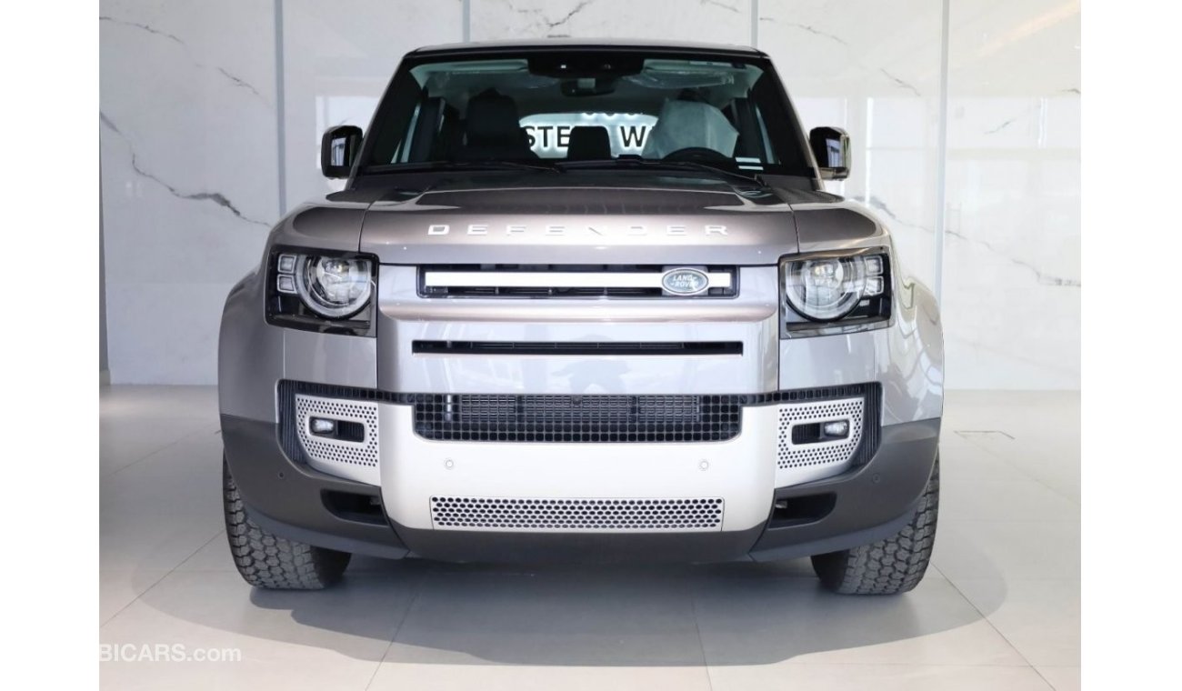 Land Rover Defender 110 SE P300 | with 5Yrs Warranty and Service PKG