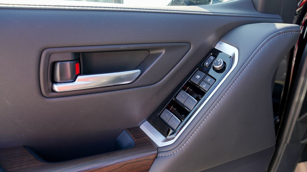 تويوتا لاند كروزر GXR 3.5 L