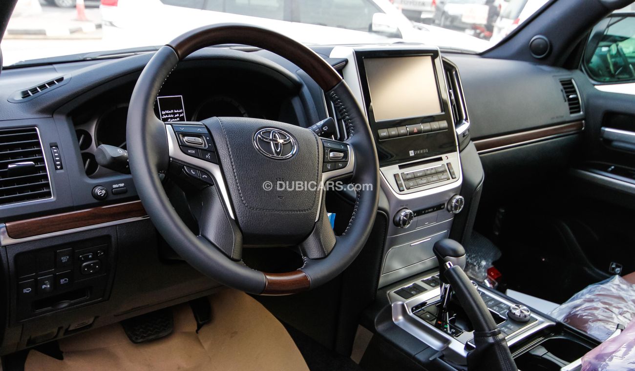 تويوتا لاند كروزر VXS V8 5.7