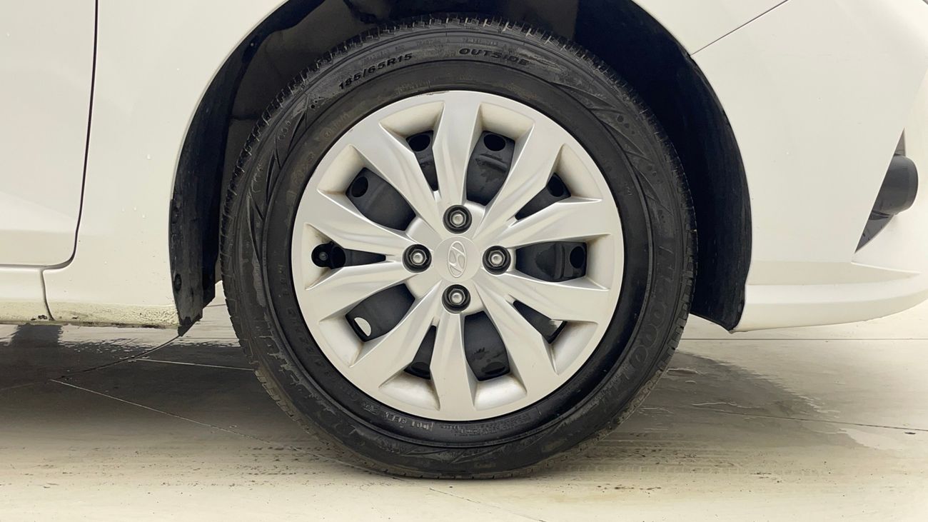 Hyundai Accent SMART 1.6 | Zero Down Payment | Home Test Drive