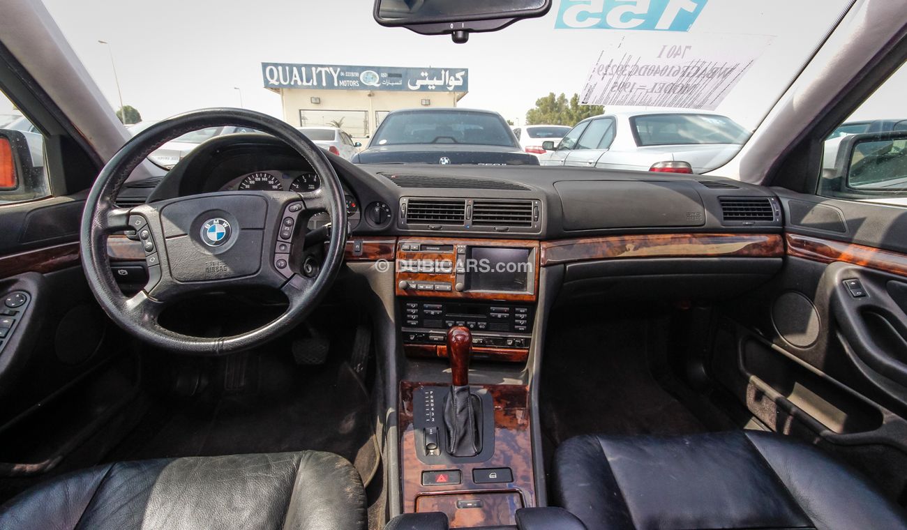 بي أم دبليو 740Li i With 750 i Badge