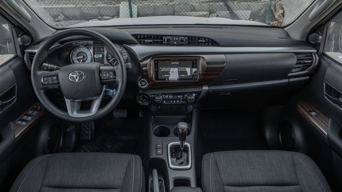 تويوتا هيلوكس TOYOTA HILUX 2.7 AT HIGH -2026YM