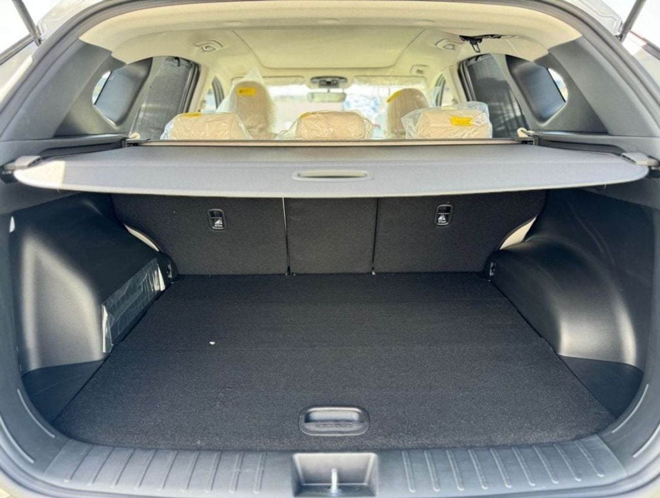 Hyundai Tucson PREMIUM HYUNDAI TUCSON 1.6T - 2025 MODEL - SILVER COLOR