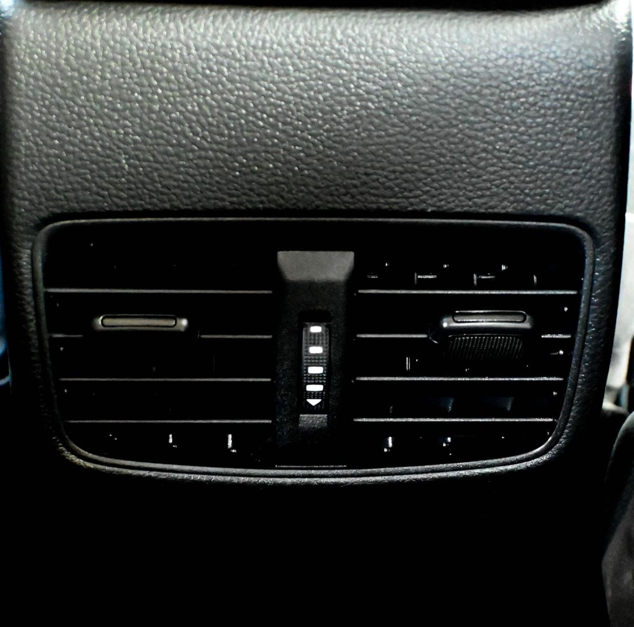 تويوتا كورولا XLI 1.6L A/T