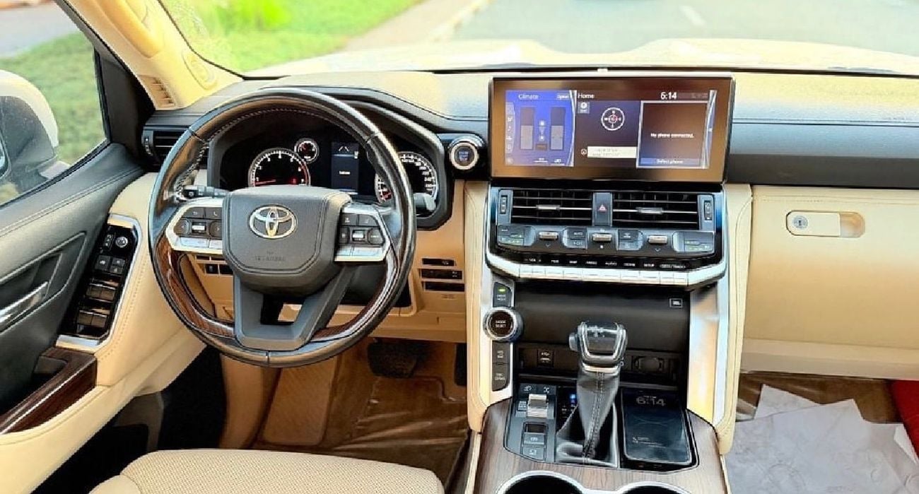 Toyota Land Cruiser GXR 2022 Model Twin Turbo 3.5L Engine GCC Specification Full Option