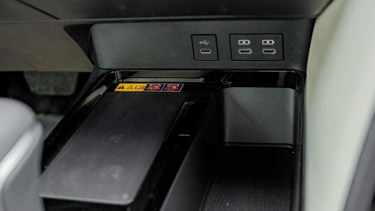 Toyota Camry 2026 Toyota Camry Limited 2.5L AT Hybrid