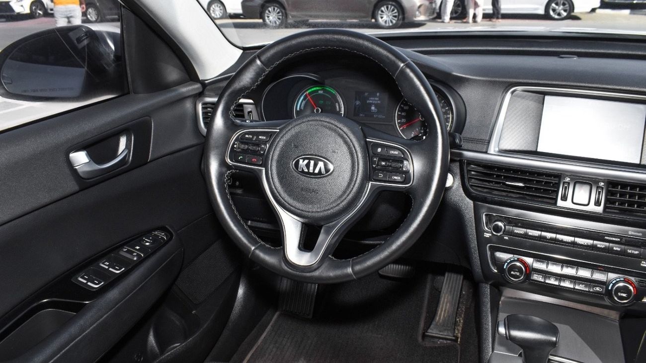 Kia K5 خاليه من الحوادث