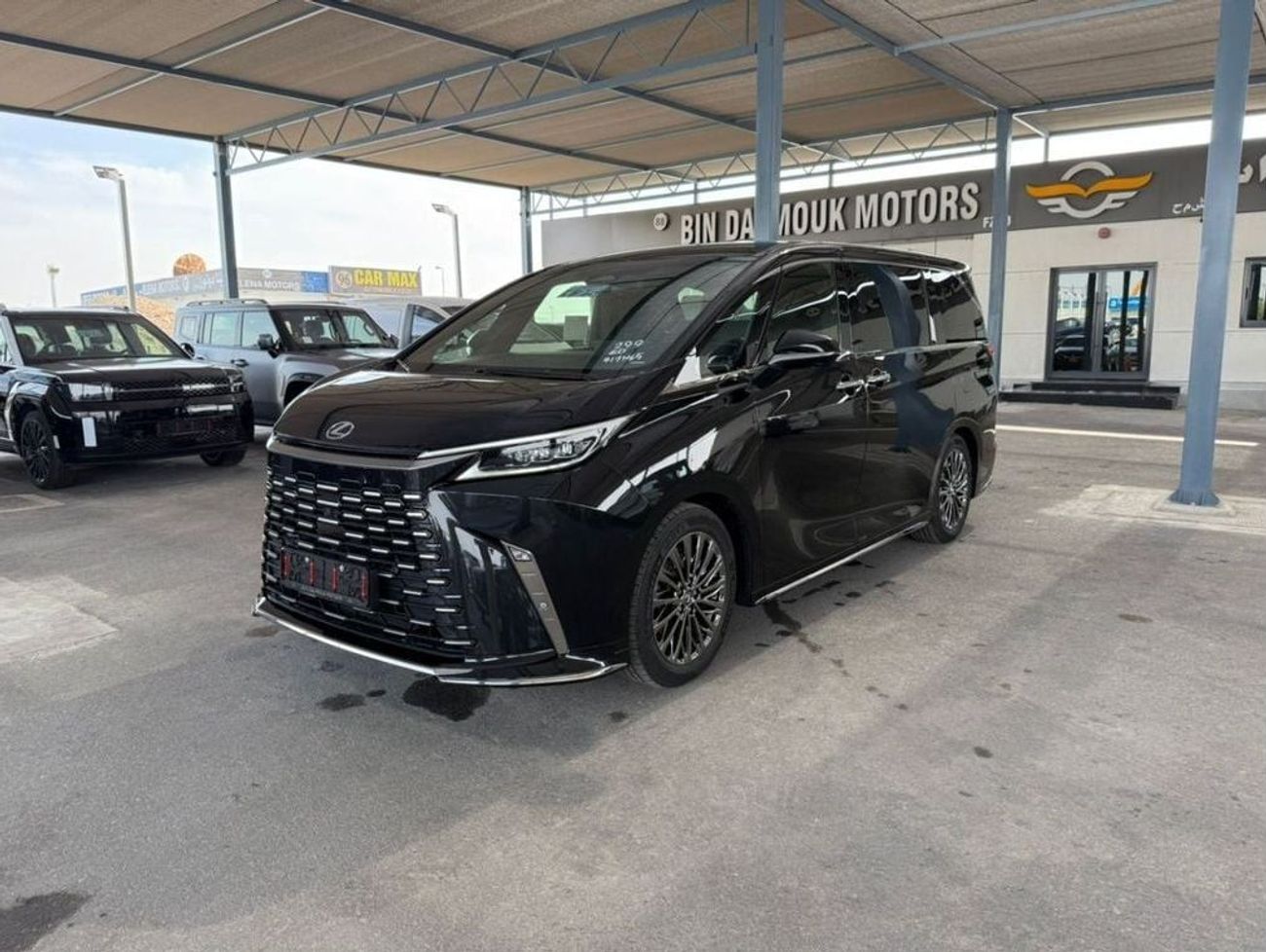 Lexus LM 350h Lexus LM 350H VIP Luxury 4-Seater AWD 2025 Model Year