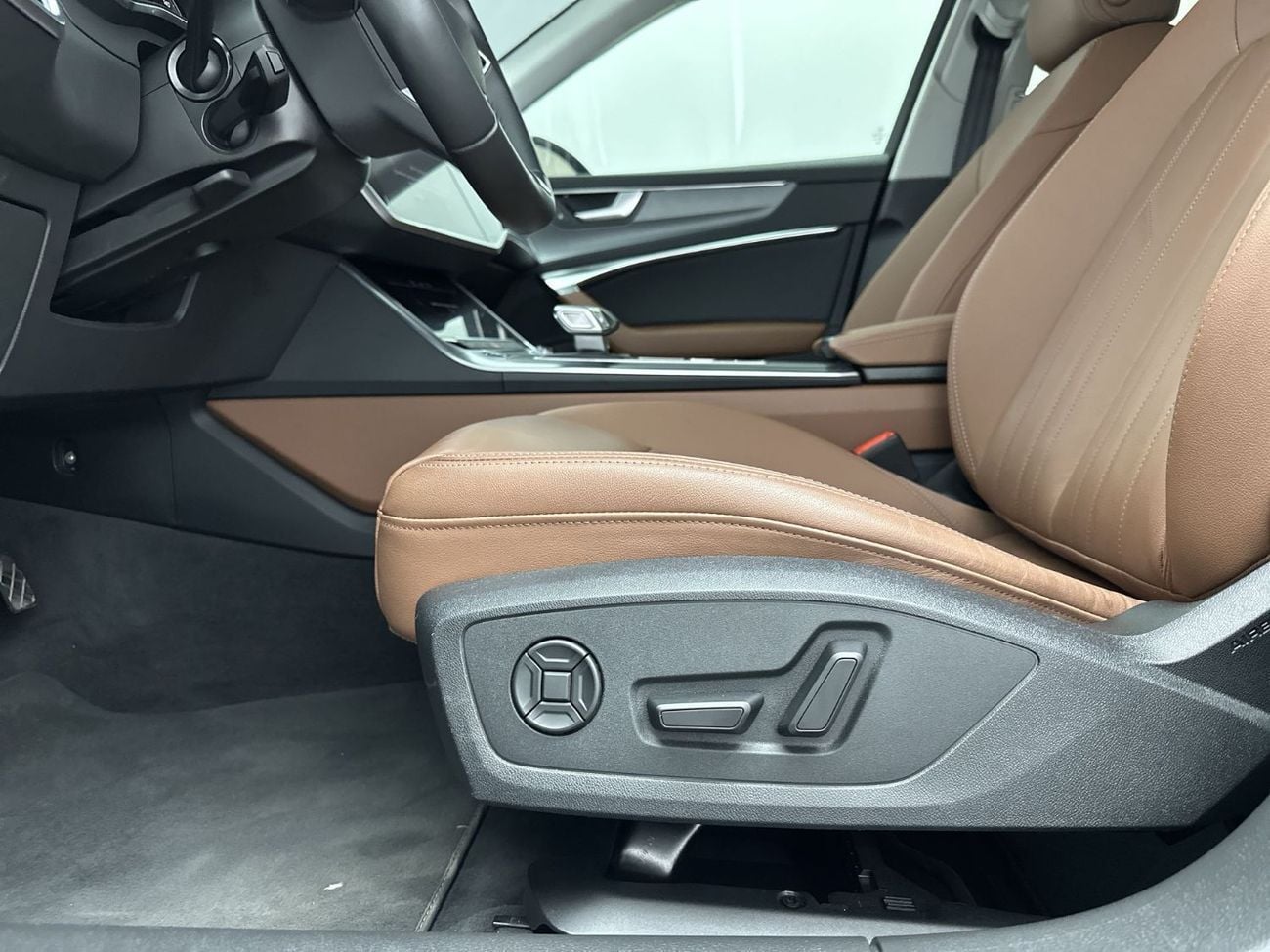 أودي A6 40 TFSI ADVANCED 40 TFSI (190 HP)