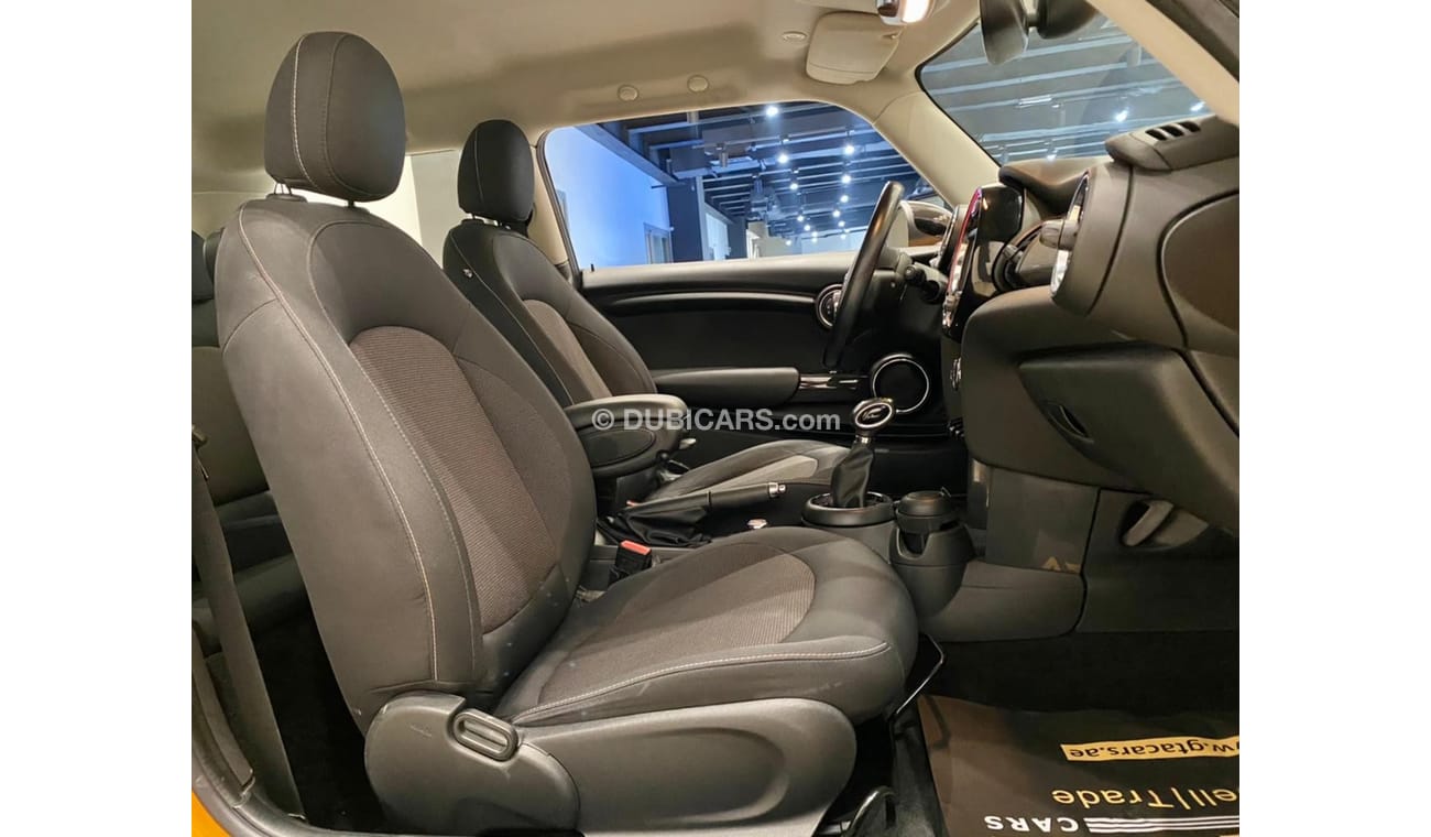 Mini Cooper 2015 Mini Cooper, Warranty, Full Service History, GCC