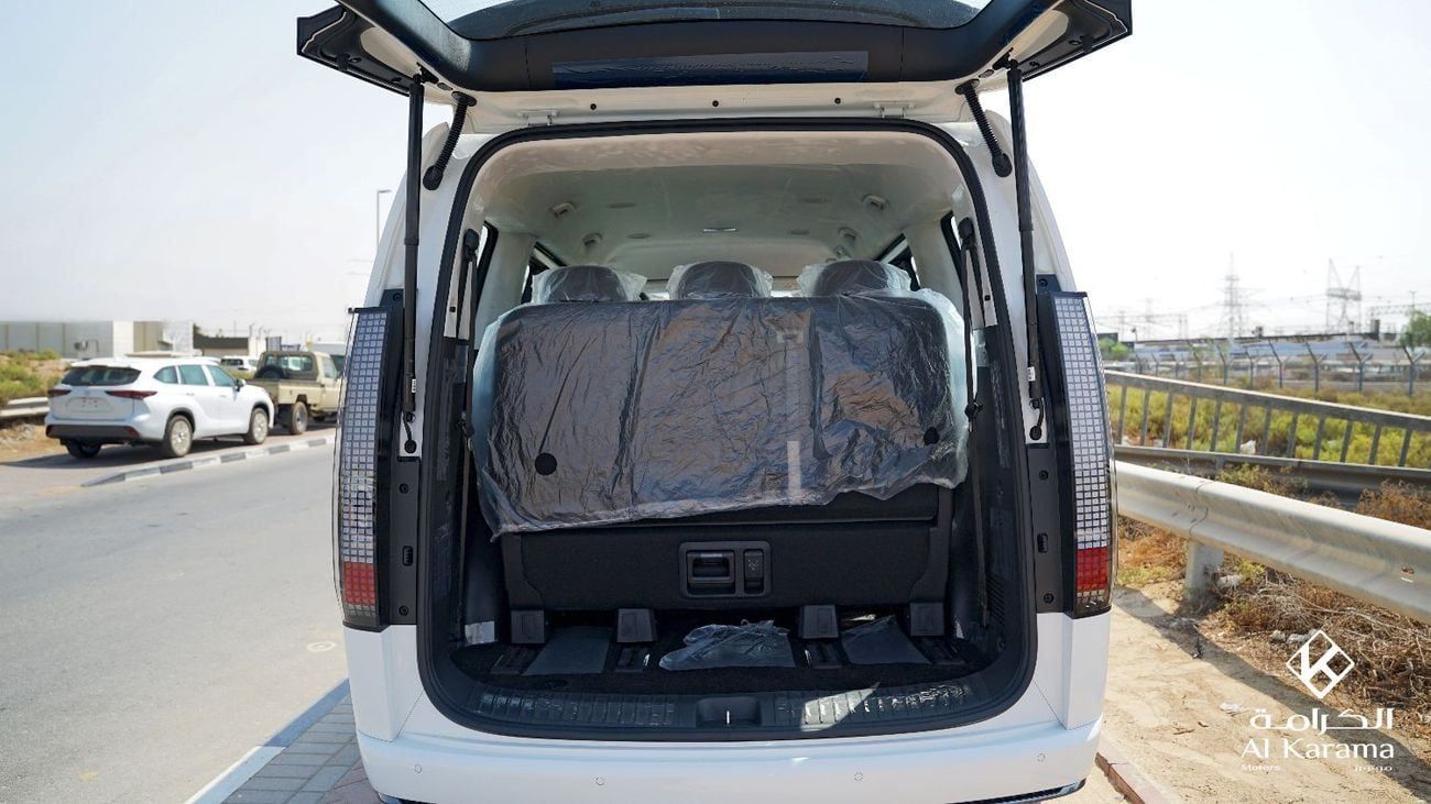 هيونداي ستاريا محرك V6 سعة 3.5 لتر، ناقل حركة أوتوماتيكي | 9 مقاعد مع مقعدين قابلين للدوران 180 درجة | بابان جانبيا