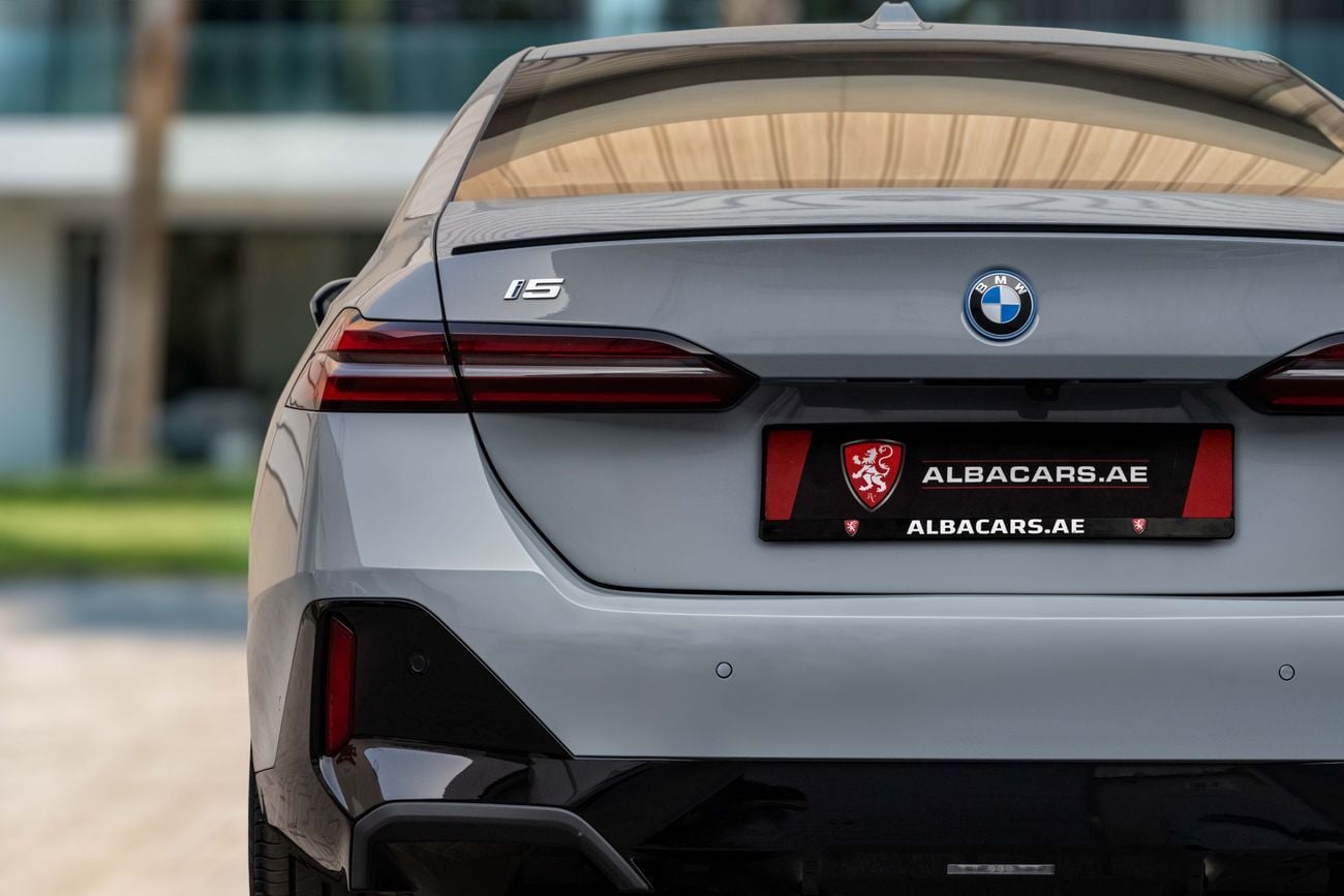 BMW i5 i5 eDrive40 M Sport | 3,917 P.M | 0% Downpayment | AGENCY WARRANTY/SERVICE
