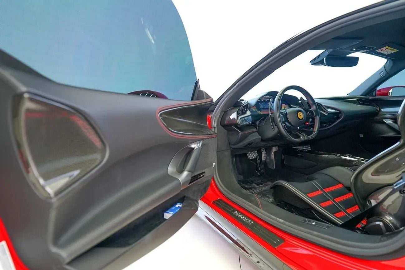 فيراري SF90 ستراديل STRADALE