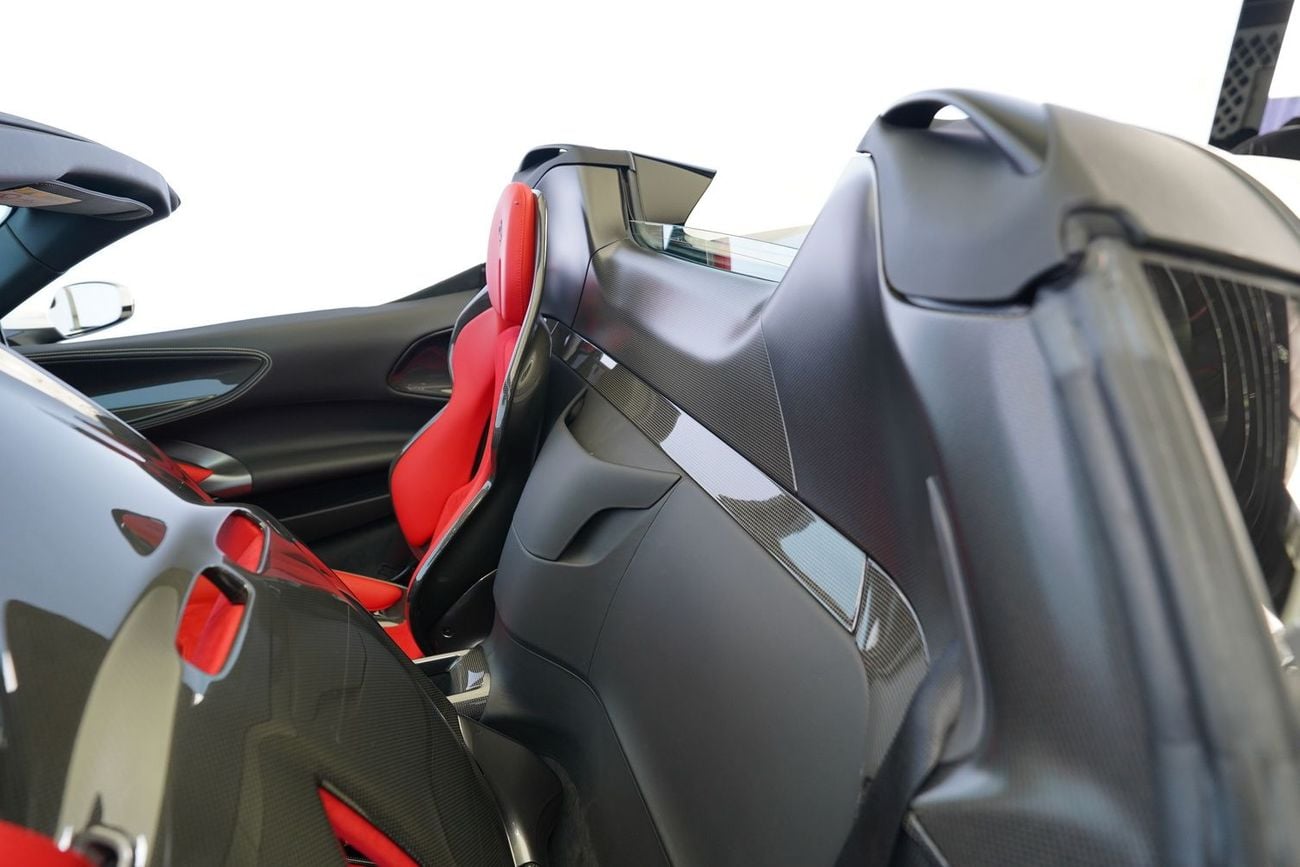 Ferrari SF90 Spider ASSETTO FIORANO