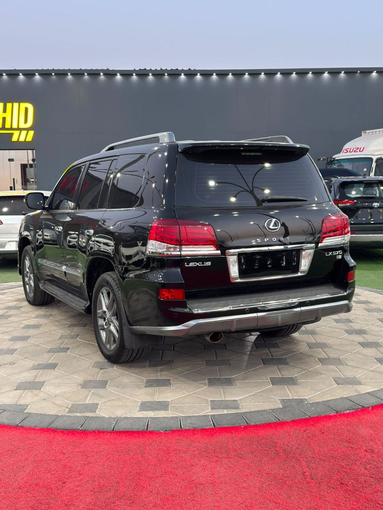 Lexus LX570 NAVIGATION SPORT