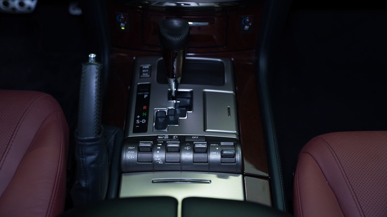 Lexus LX 570 Platinum 5.7L