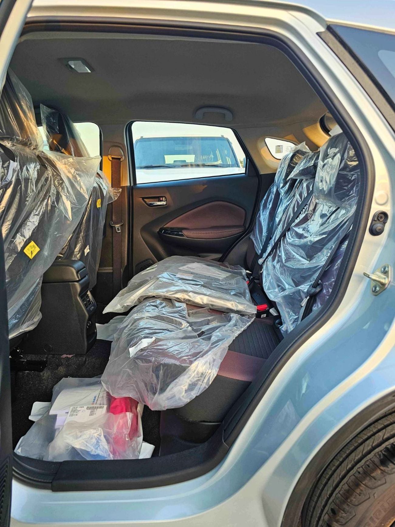 Suzuki Fronx GLX / EURO 5 HYBRID / 1.5L V4 / HEADUP DISPLAY / 360* CAMERAS /" 9" DISPLAY AUDIO (CODE # FRHGLX)