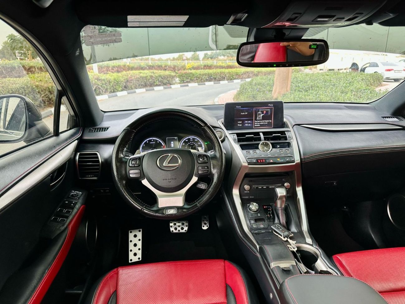 لكزس NX 300 F Sport 2.0L