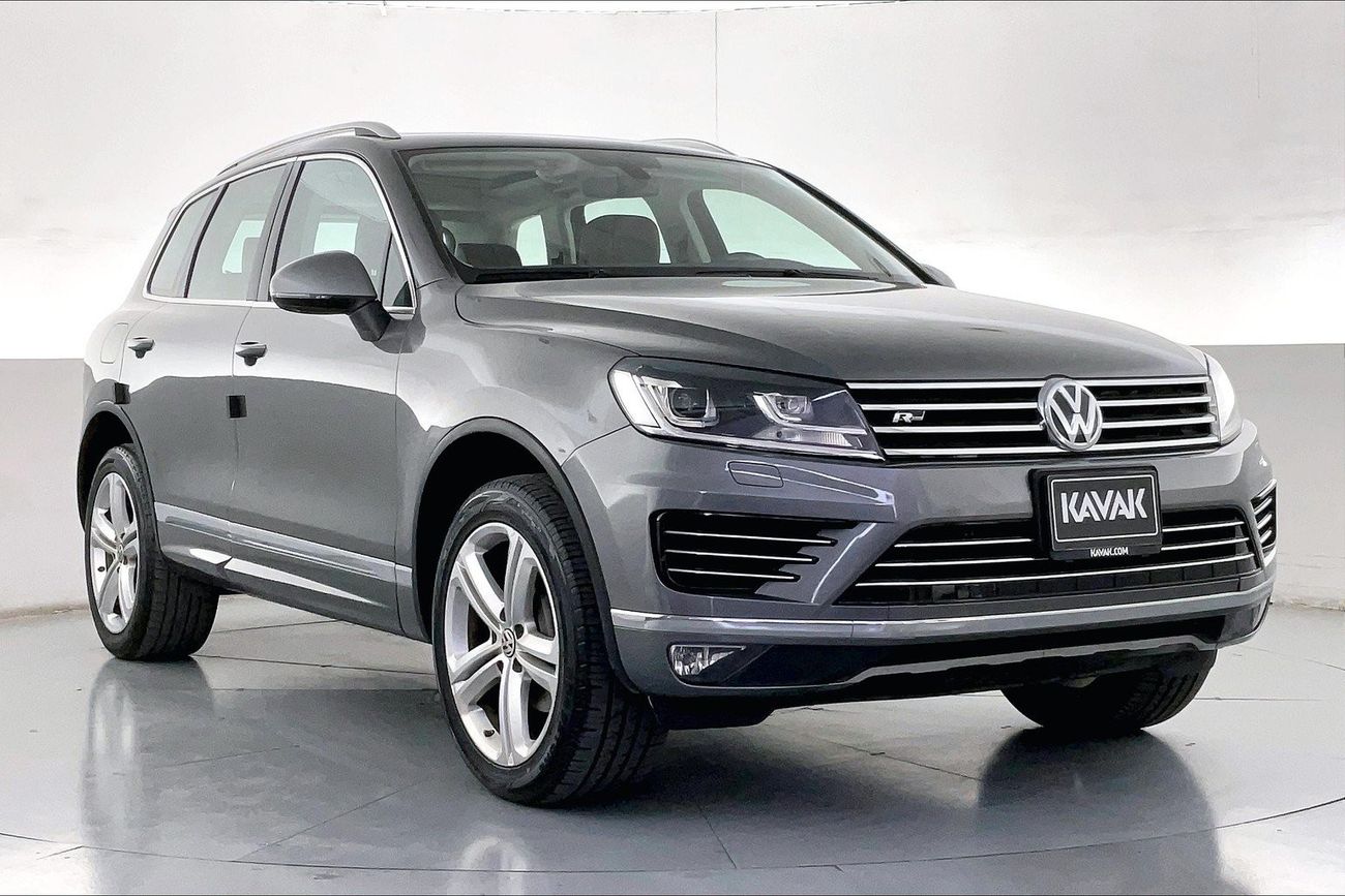Volkswagen Touareg R-Line| 1 year free warranty | Exclusive Eid offer