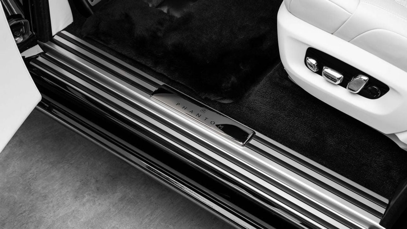 Rolls-Royce Phantom EWB - 2026 - GCC Specs - Under Warranty and Service Contract