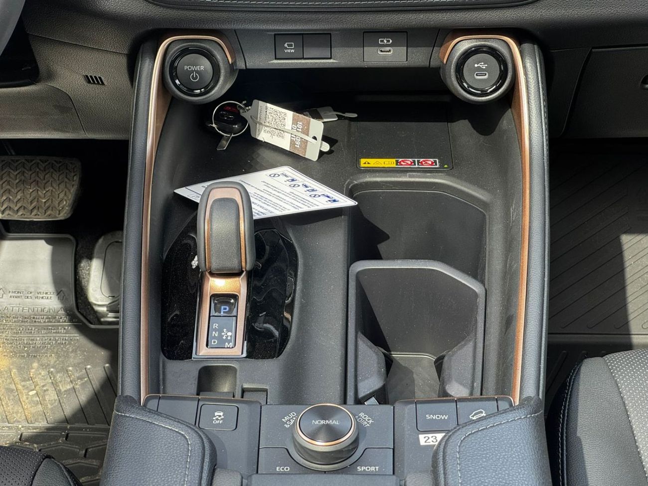 تويوتا جراند هايلاندر 2026 TOYOTA GRAND HIGHLANDER AWD 2.4L HYBRID PLATINUM CANADIAN SPEC READY STOCK AVAILABLE