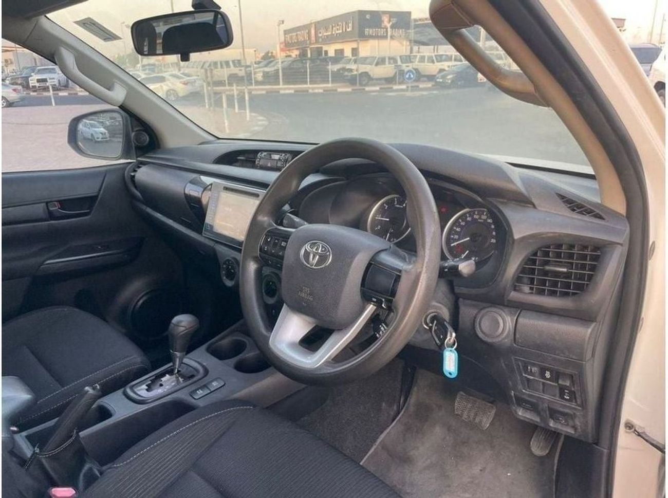 تويوتا هيلوكس diesel 2.8 liter automatic right hand drive