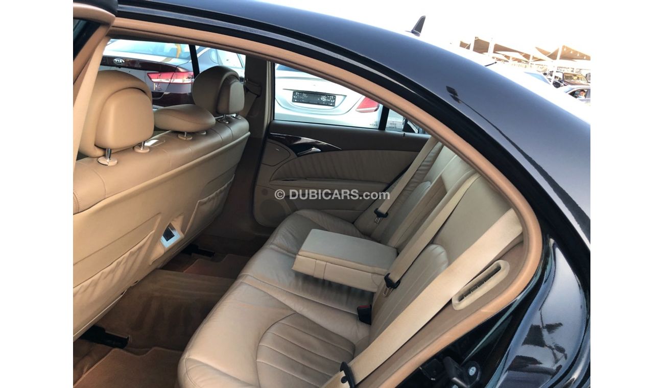 مرسيدس بنز E 350 موديل 2007 خليجي فل مواصفات كراسي جلد ومثبت سرعه وتحكم كهربي كامل ونظام صوت ممتاز وكاميرا خلفيه ومدخ