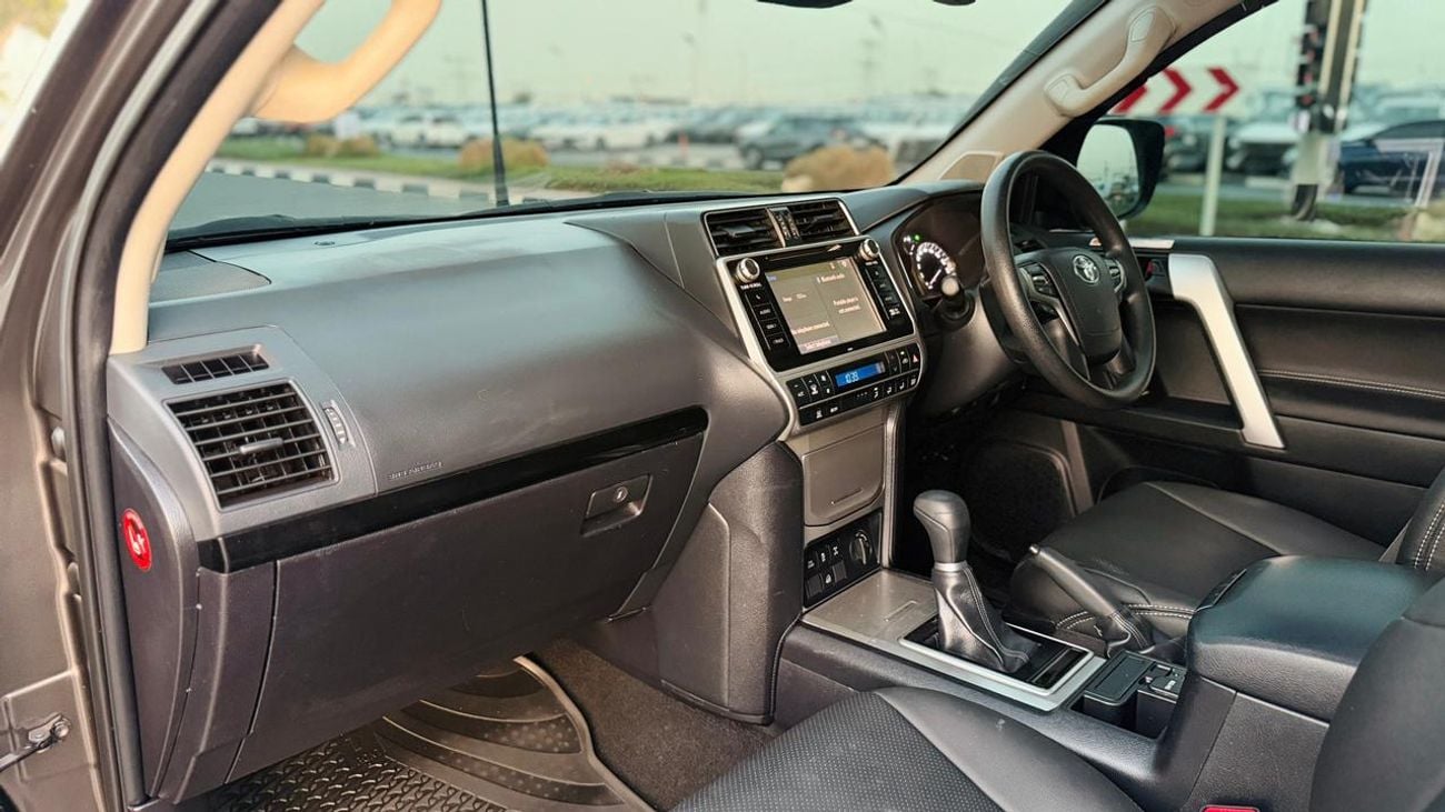 Toyota Prado 2019| 2.8 DIESEL ENGINE | AT | RHD | OFF ROAD MODIFIED | HEABY BULL BAR WITH LED LIGHTS | SIDE LADDE