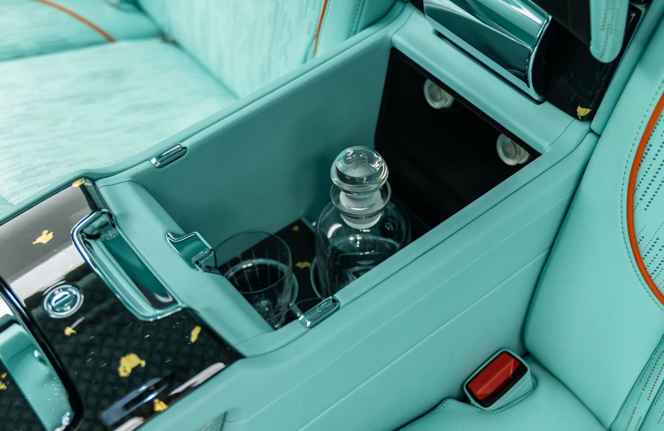 Rolls-Royce Cullinan 6.75L V12 Twin-Turbocharged Engine