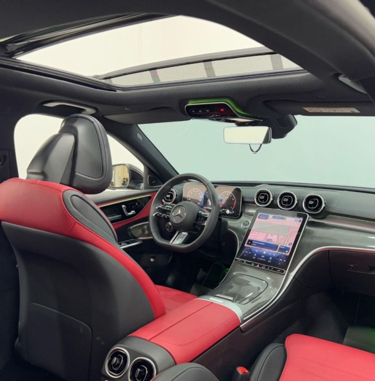 مرسيدس بنز C 200 Premium 2.0L 2022 Mercedes Benz C200 AMG Premium Plus, 2025 Mercedes Warranty, Very Low Kms, GCC