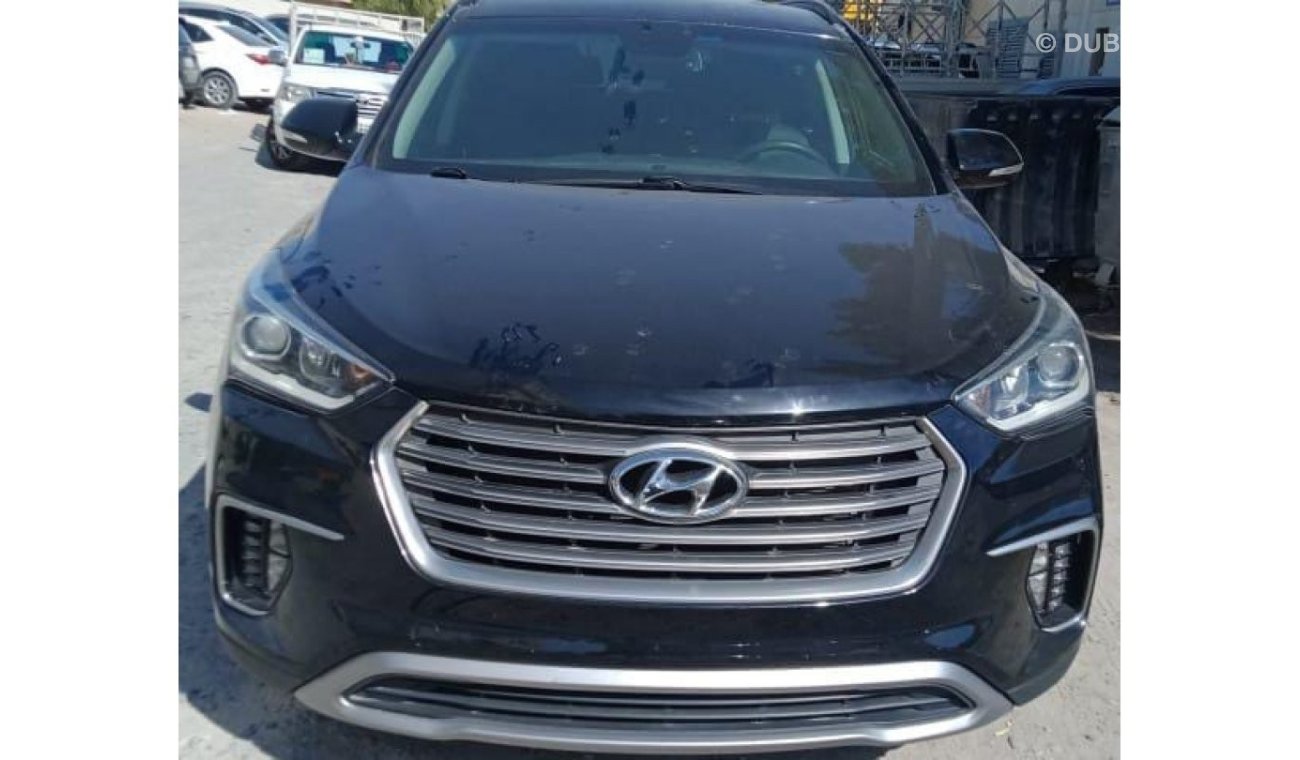 Hyundai Santa Fe 2017 HYUNDAI SANTAFE AWD / MID OPTION