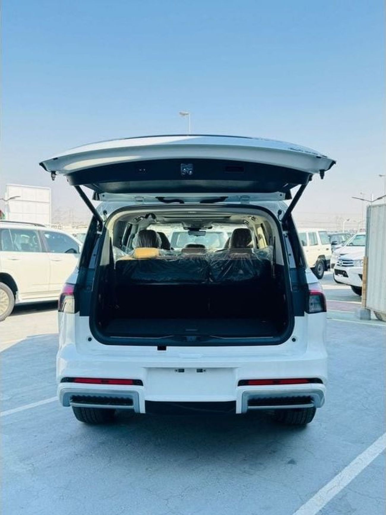 Infiniti QX80 Full option